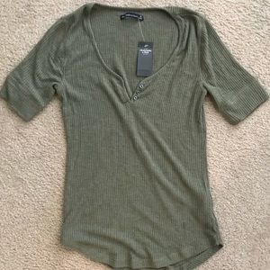 Abercrombie & Fitch NWT Lightweight Henley - Olive
